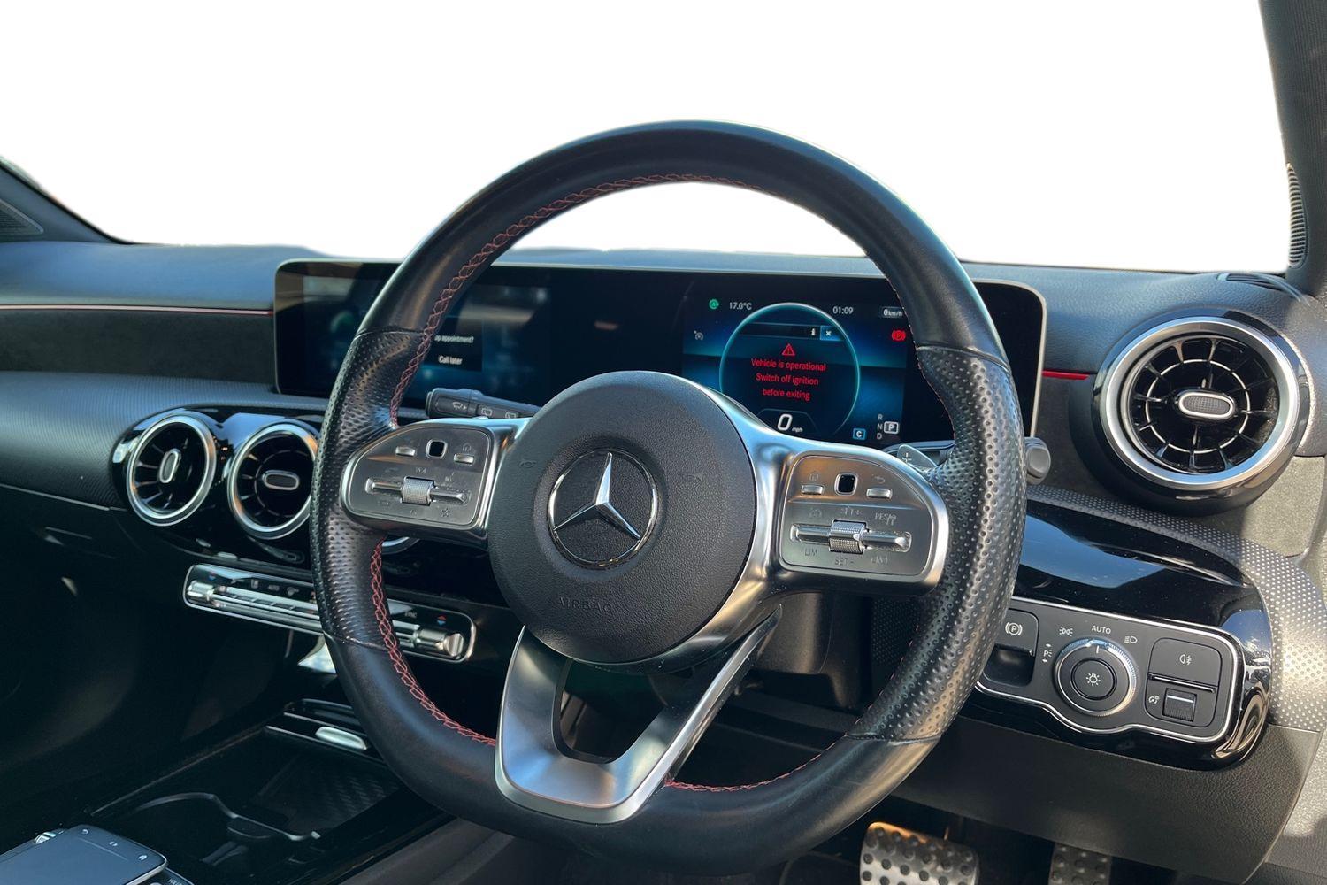 Mercedes-Benz A CLASS Photo 8
