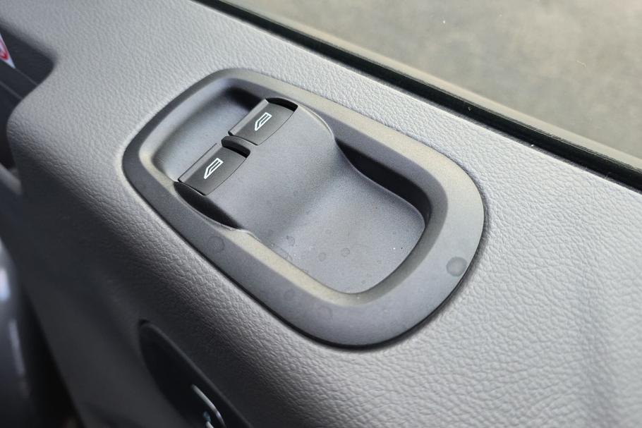 Used Ford E- TRANSIT 18