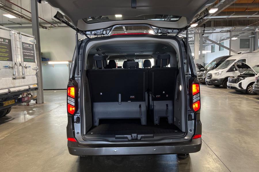 Ford TOURNEO CUSTOM Photo autoimg-f22aec16fd76c0562d649a35439b62b07d0f4f82.jpg
