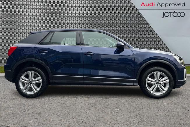 Audi Q2 Photo 4