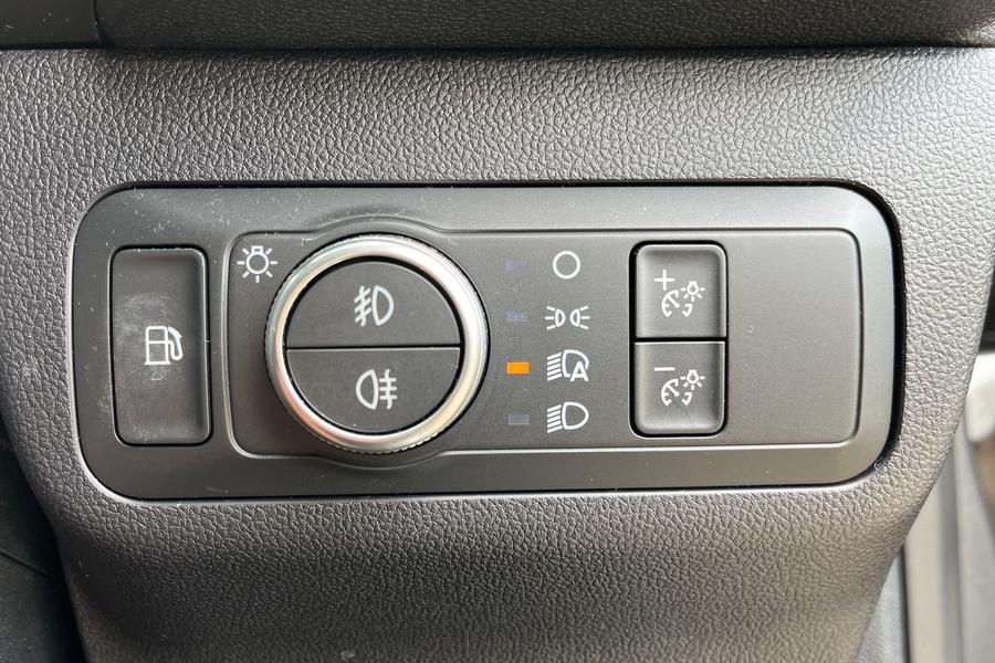 Ford Kuga Photo autoimg-f22f9303e932d30b91f0d46ea6e5c565fdfc3c6b.jpg