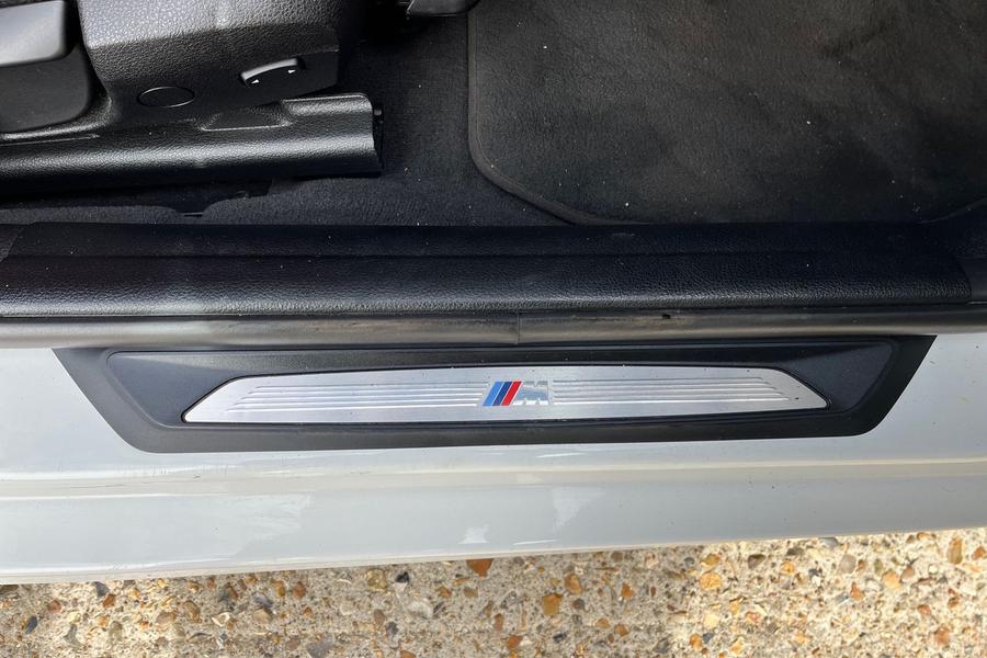 BMW 3 Series Photo autoimg-f22fbb5aad48503ba97978725b1dbcf12759819c.jpg