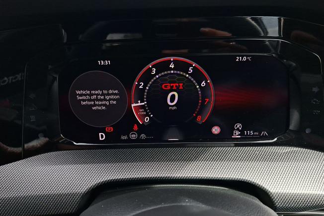 VOLKSWAGEN Golf Photo 15