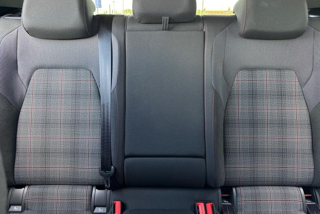 Volkswagen Golf Photo 42