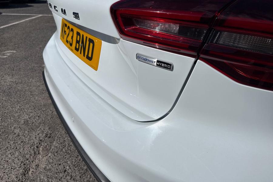 Ford Focus Photo autoimg-f23451c18cdbcbe0bb8e5eff79499d9597586703.jpg