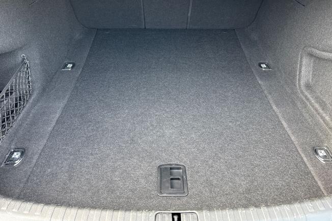 AUDI A6 Saloon Photo 13
