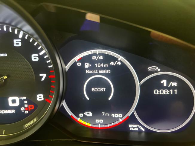 PORSCHE Panamera Photo 39