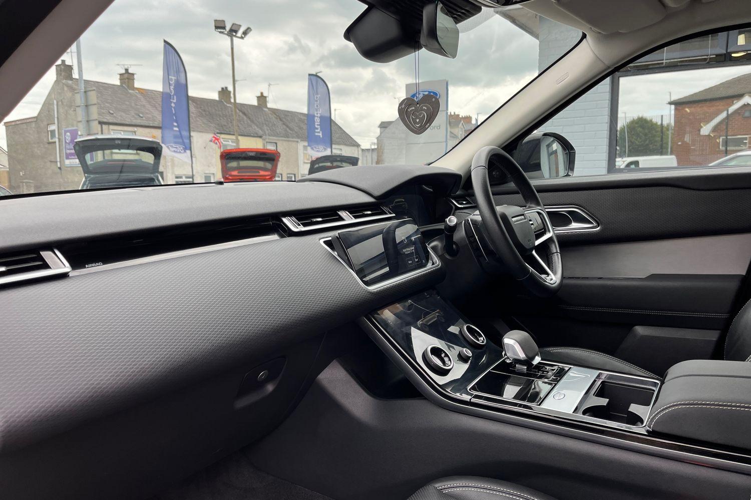 Land Rover RANGE ROVER VELAR Photo 17