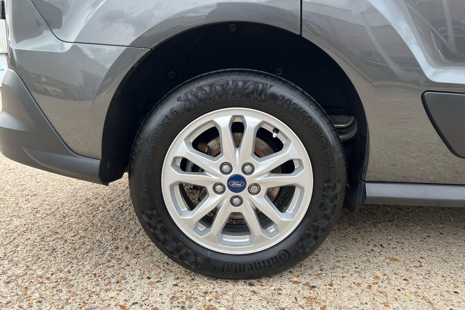 Ford TRANSIT CONNECT Photo 40