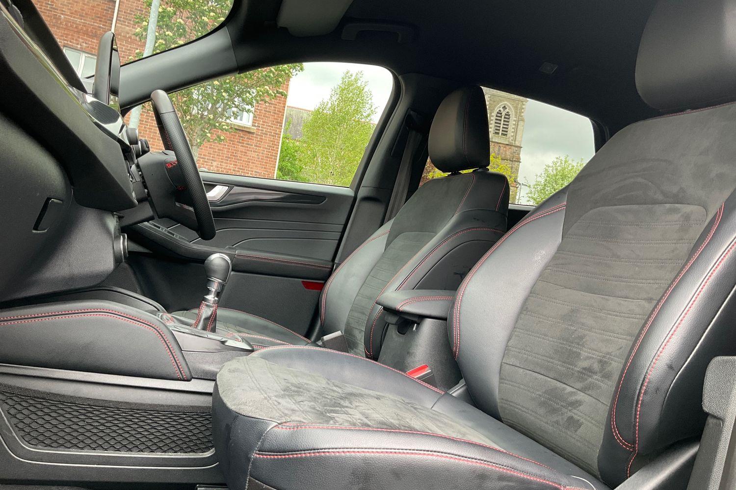 Ford KUGA Photo 18