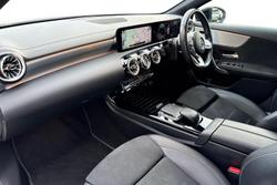 MERCEDES-BENZ A Class Photo 2