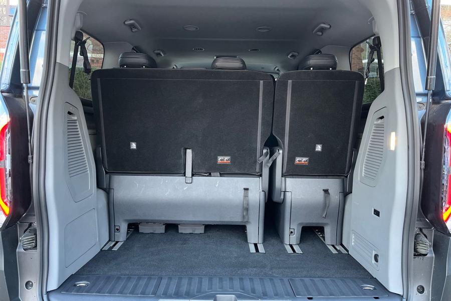 Ford Tourneo Custom Photo autoimg-f23a1c5e9555872c3c3a66ddf0335680670cf2ef.jpg