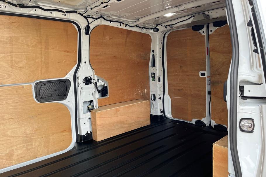 Used Ford TRANSIT CUSTOM LD74DNX 4