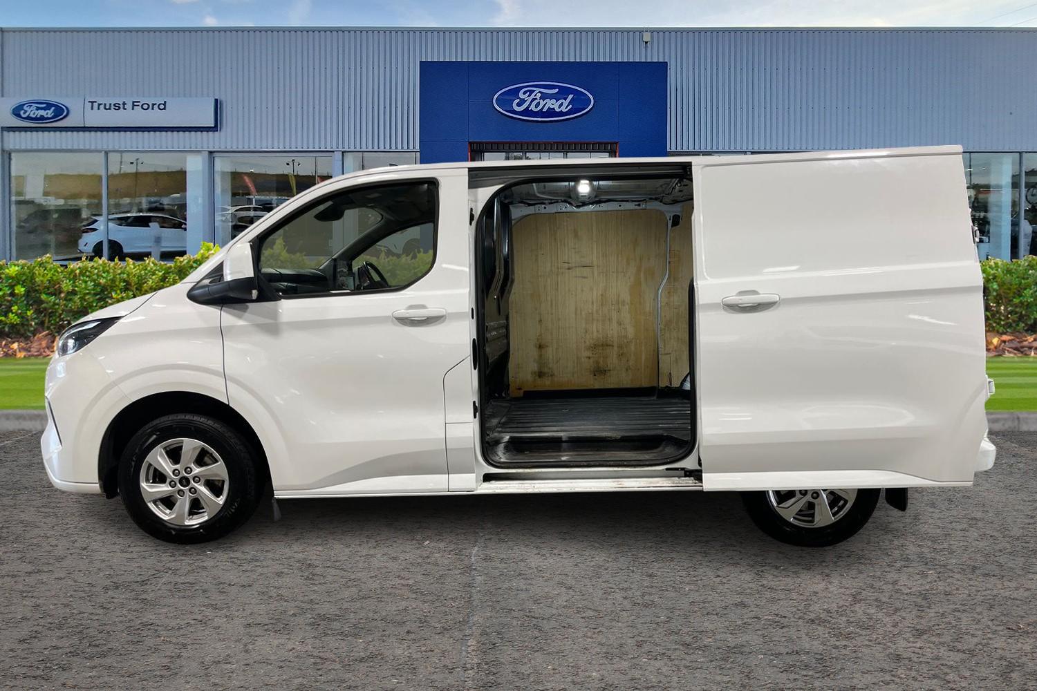 Ford TRANSIT CUSTOM Photo 4