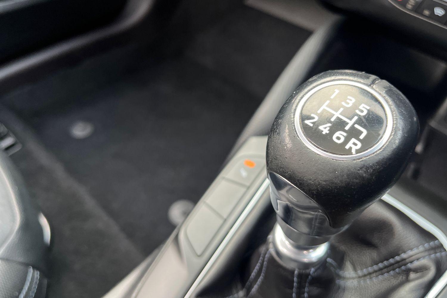 Ford FOCUS Photo 32