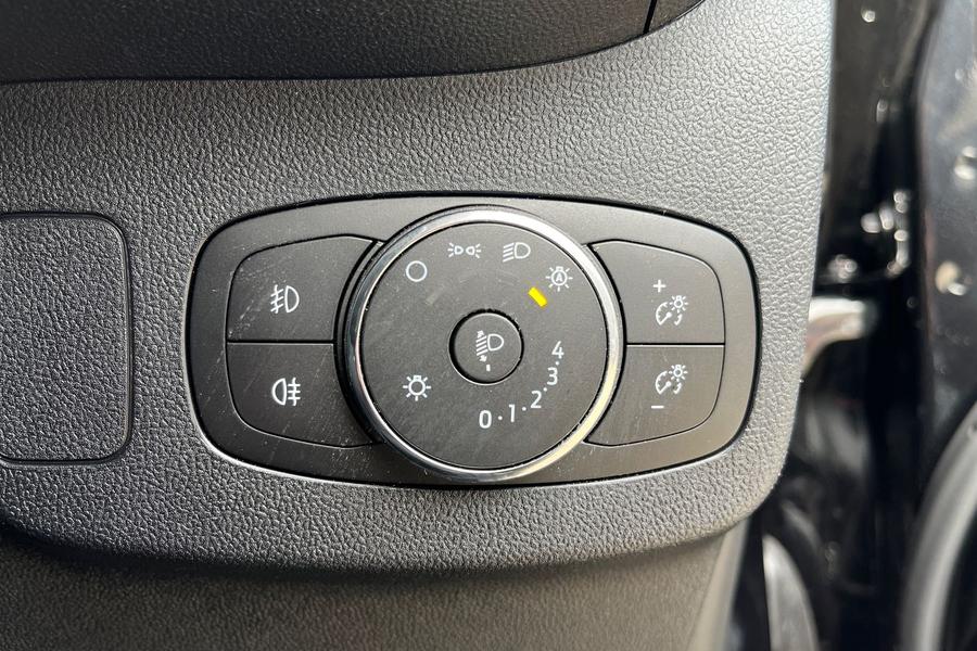 Ford Puma Photo autoimg-f2416d3a497401a3d8aa6342d709fed2622b3f11.jpg