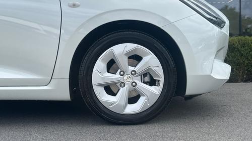 Suzuki Swift Photo autoimg-f246dc2a26f5e62dc7f2390ab592b1090a89a6fe.jpg