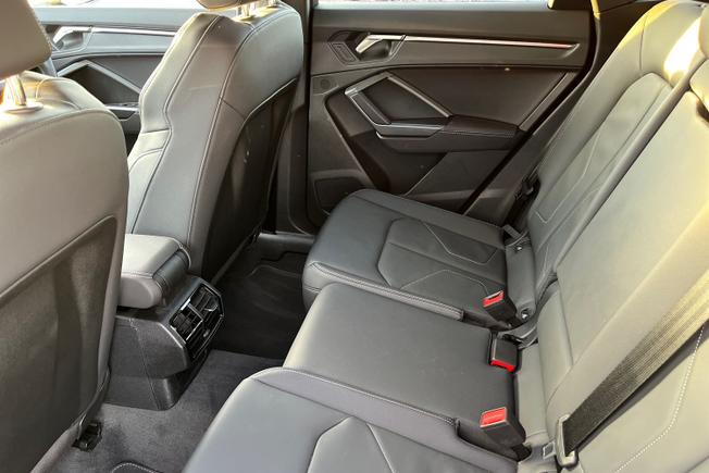 AUDI Q3 Photo 44