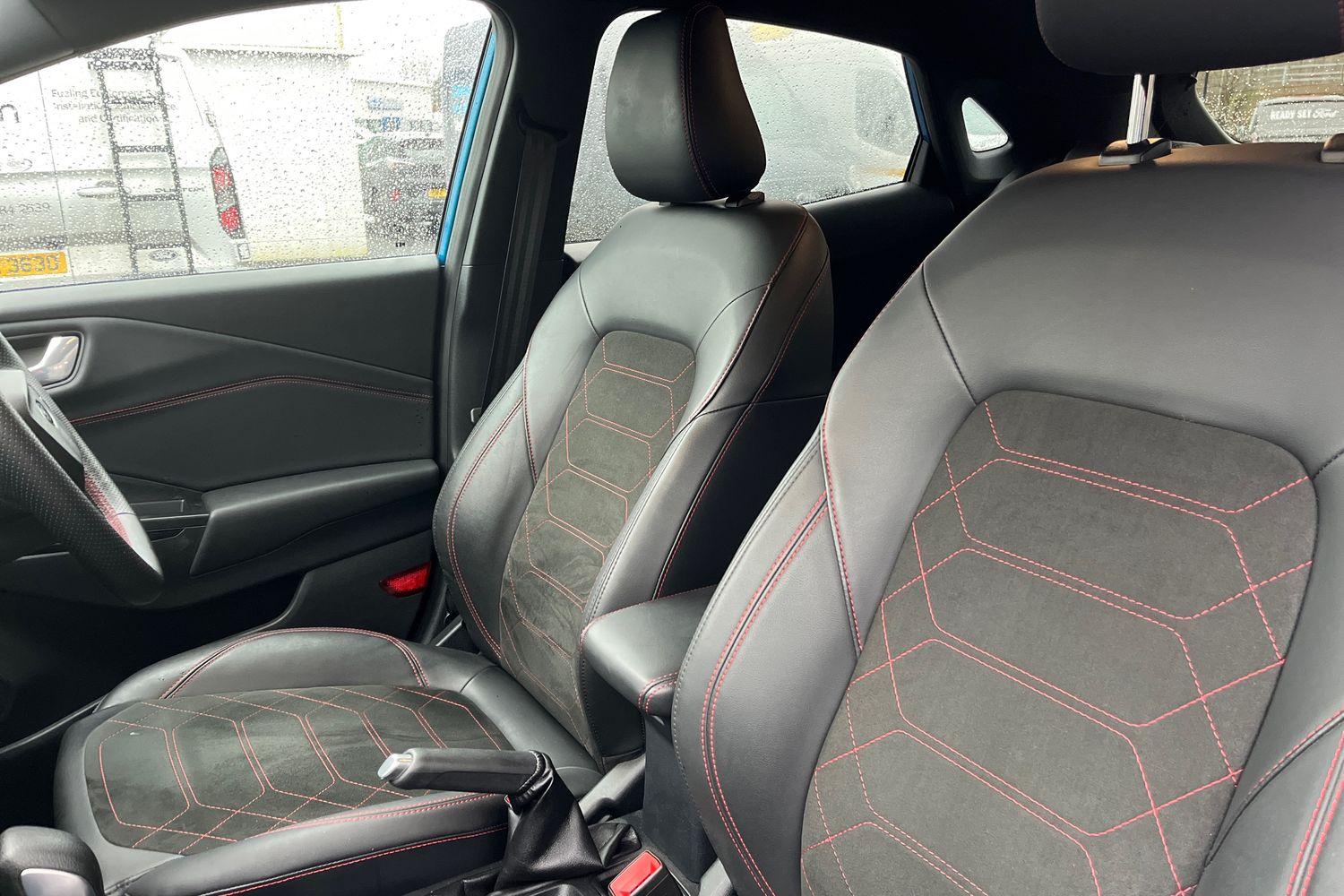 Ford PUMA Photo 18
