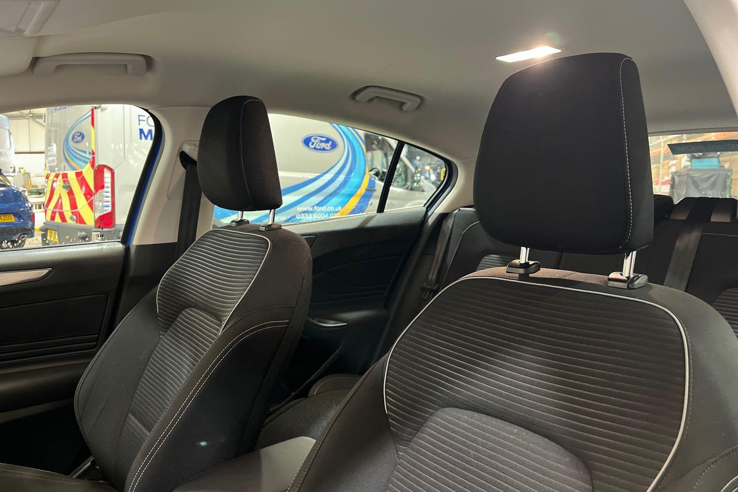 Ford FOCUS Photo 18