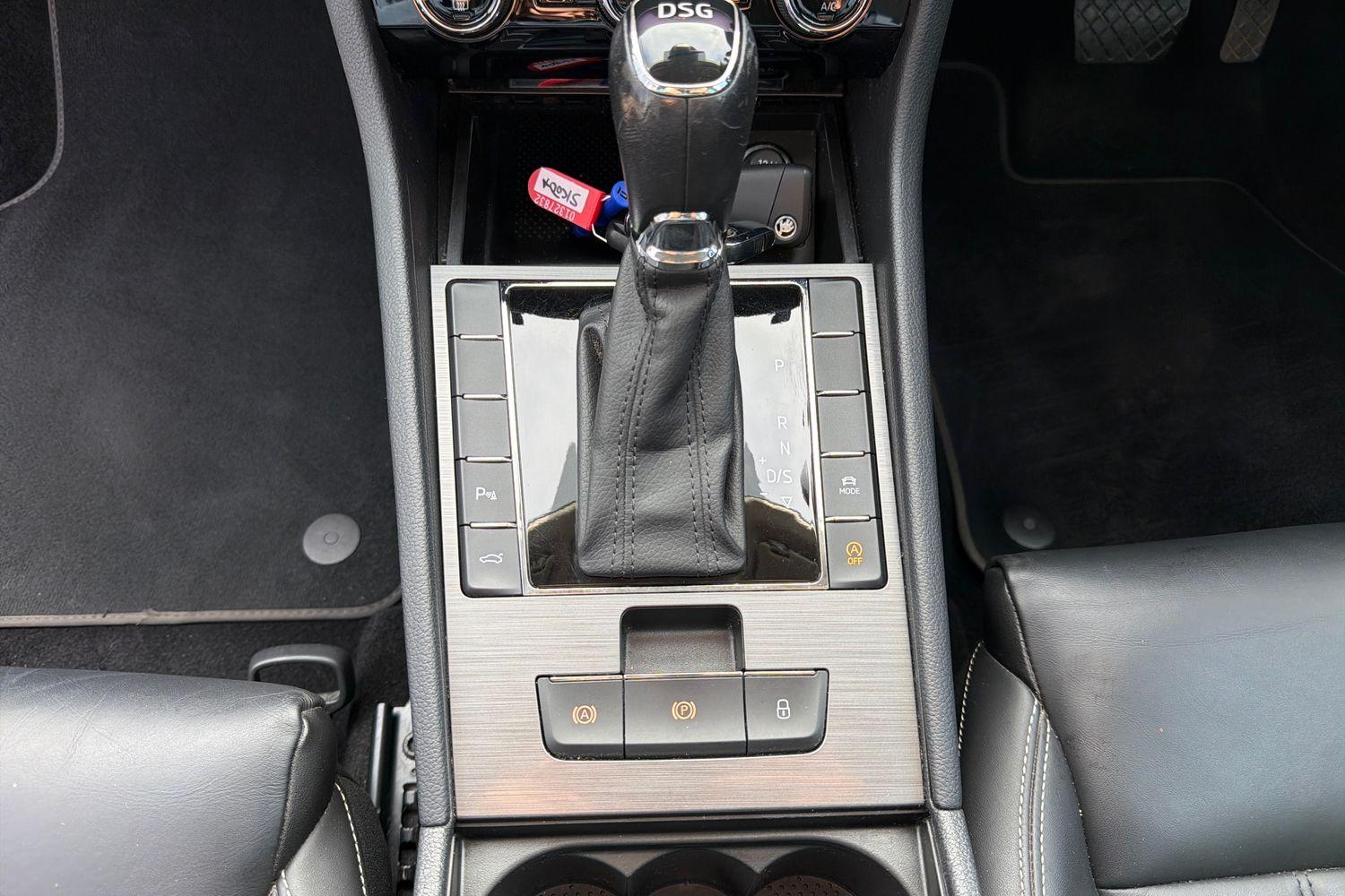 Skoda Superb Photo 29