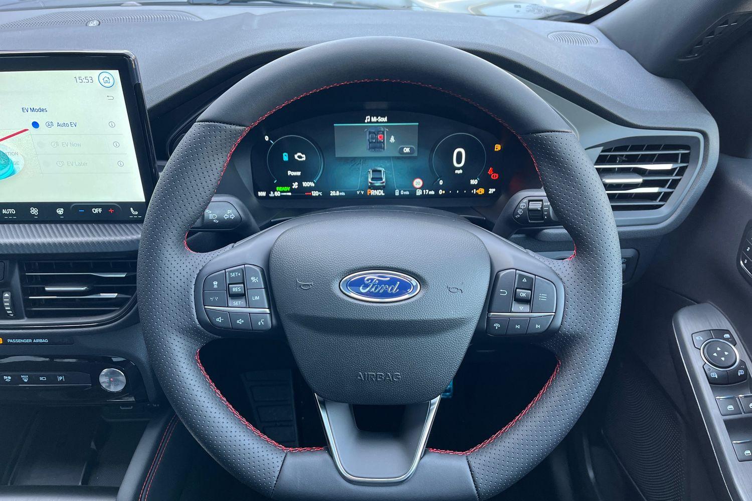 Ford KUGA Photo 11