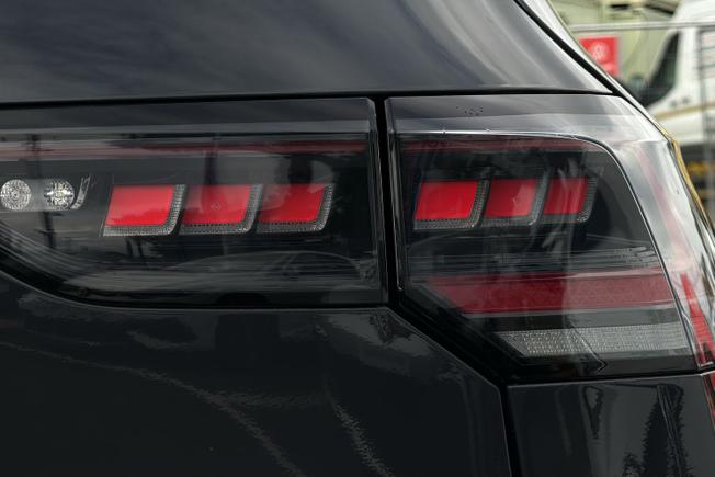 VOLKSWAGEN Golf Photo 46