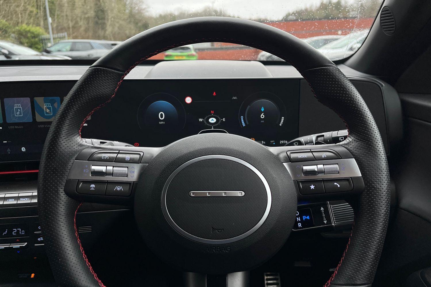 Hyundai Kona Photo 11
