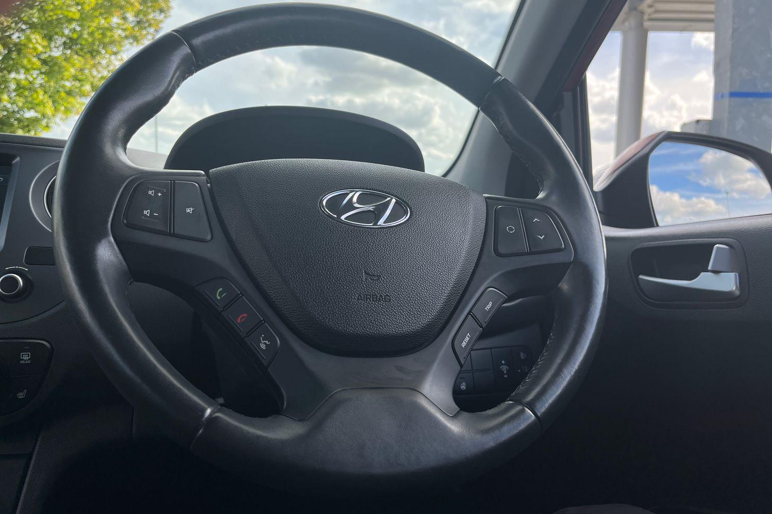 Hyundai i10 Photo 11