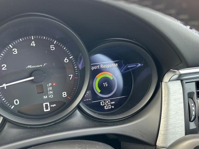 PORSCHE Macan Photo 59