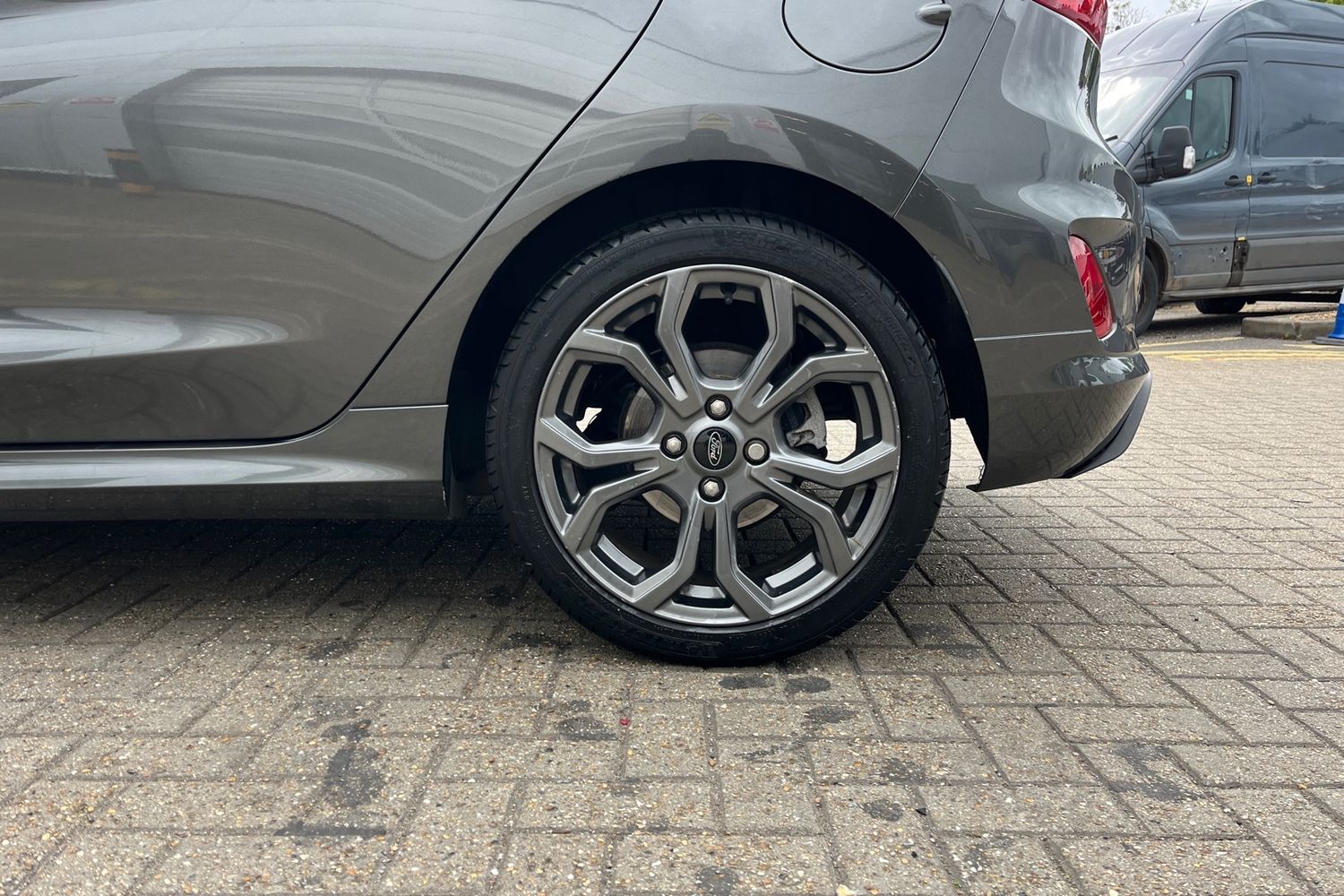 Ford Fiesta Photo 7