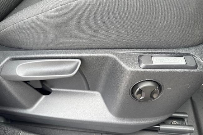 VOLKSWAGEN Caddy Maxi Photo 31