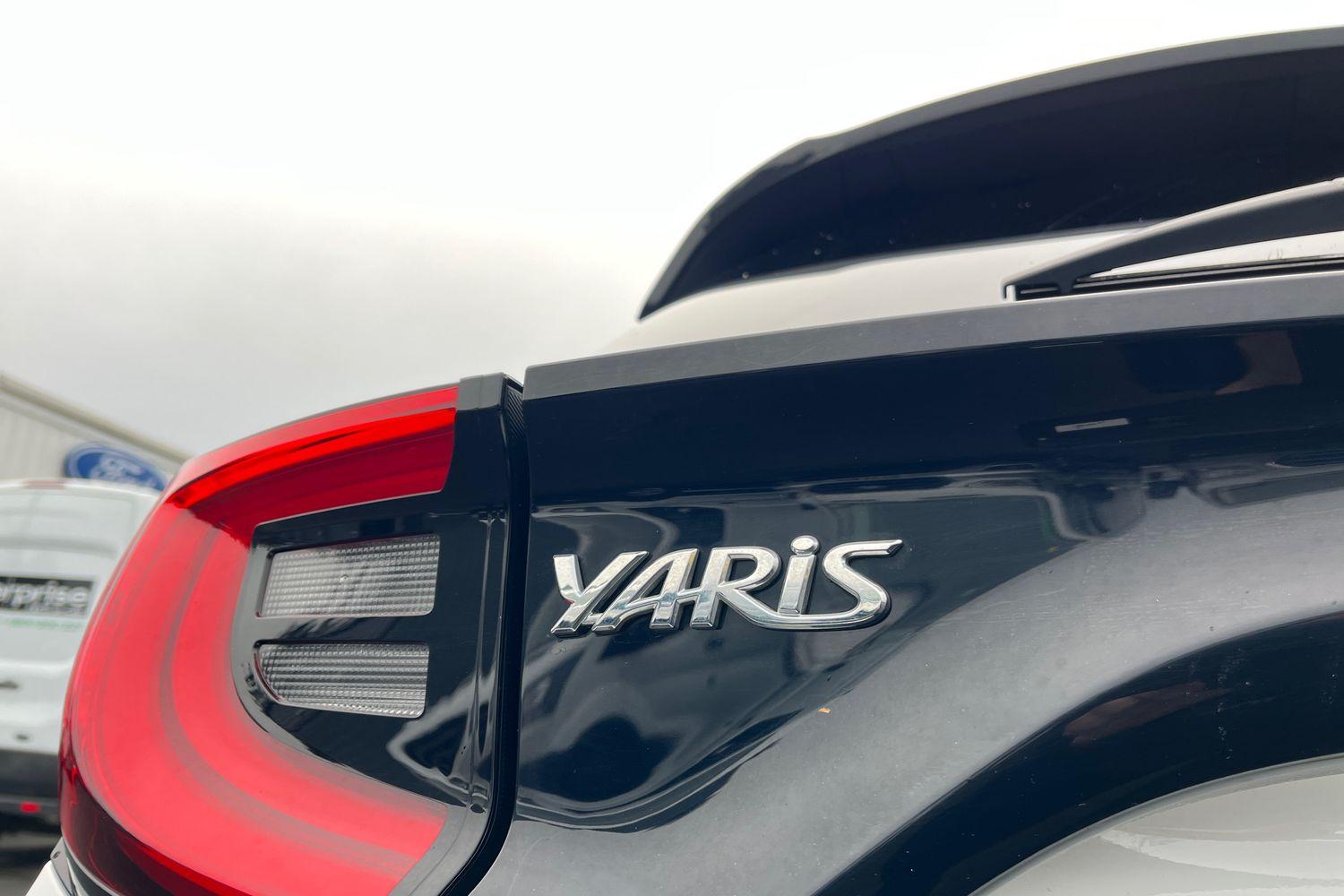 Toyota YARIS Photo 25