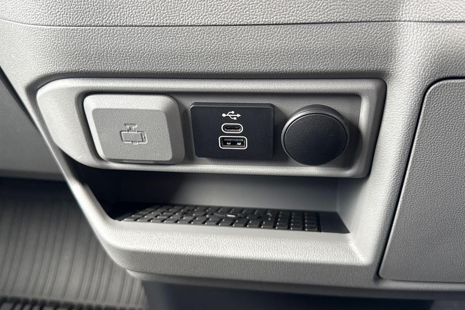 Used Ford E-TRANSIT CUSTOM YB75VXP 32