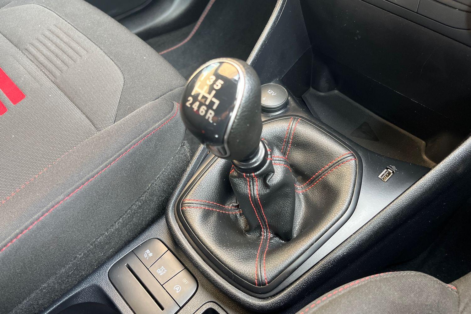 Ford FIESTA Photo 27