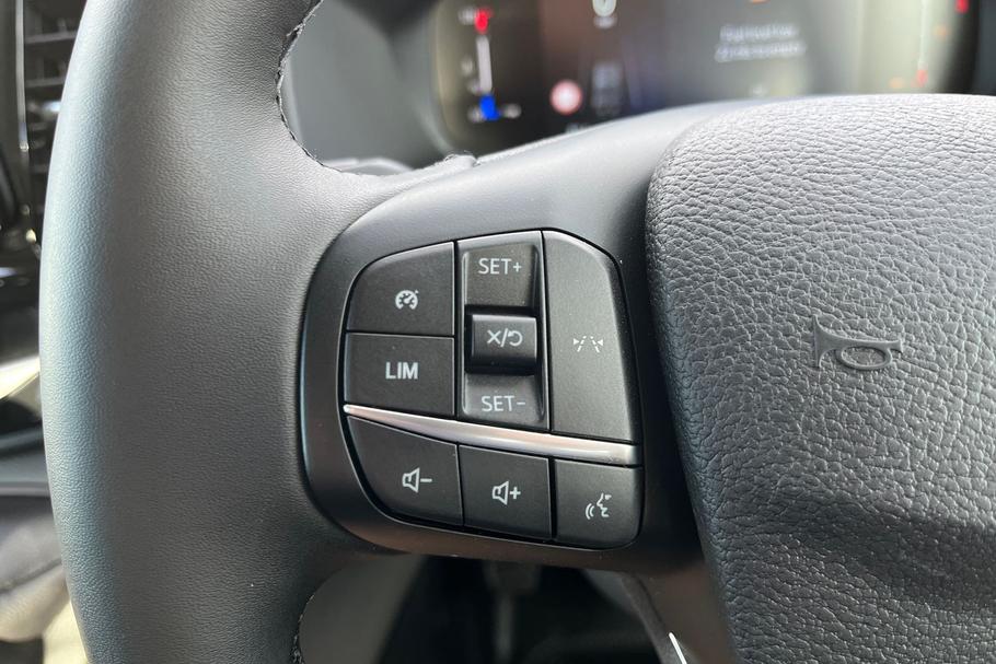 Used Ford TRANSIT 28