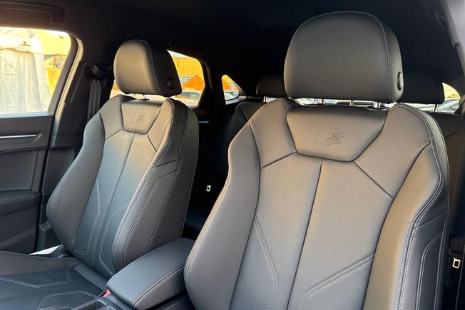 AUDI Q3 Photo 54