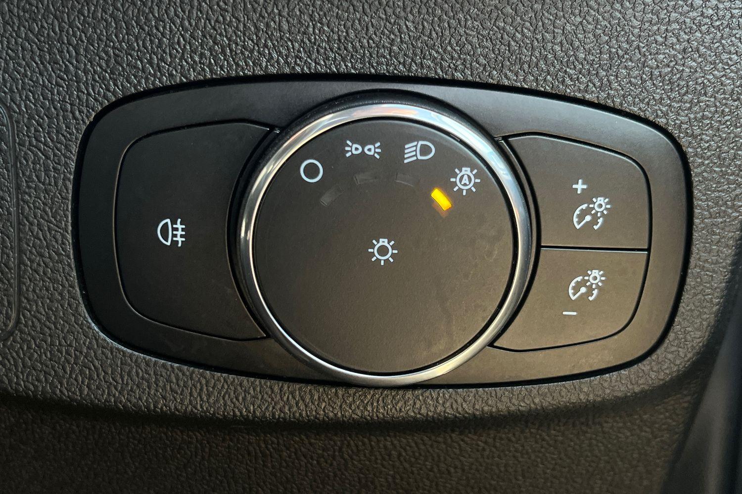 Ford FOCUS Photo 22