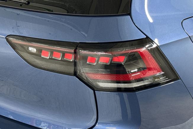 Volkswagen Golf Photo 18
