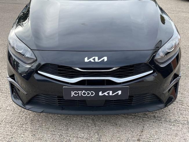 KIA Ceed Photo 21