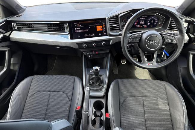 AUDI A1 Photo 10
