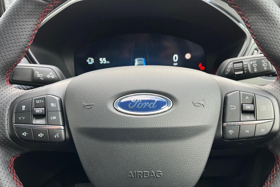 Ford KUGA Photo autoimg-f27790cb8b0bbeb7465848af879faca6fa896b88.jpg