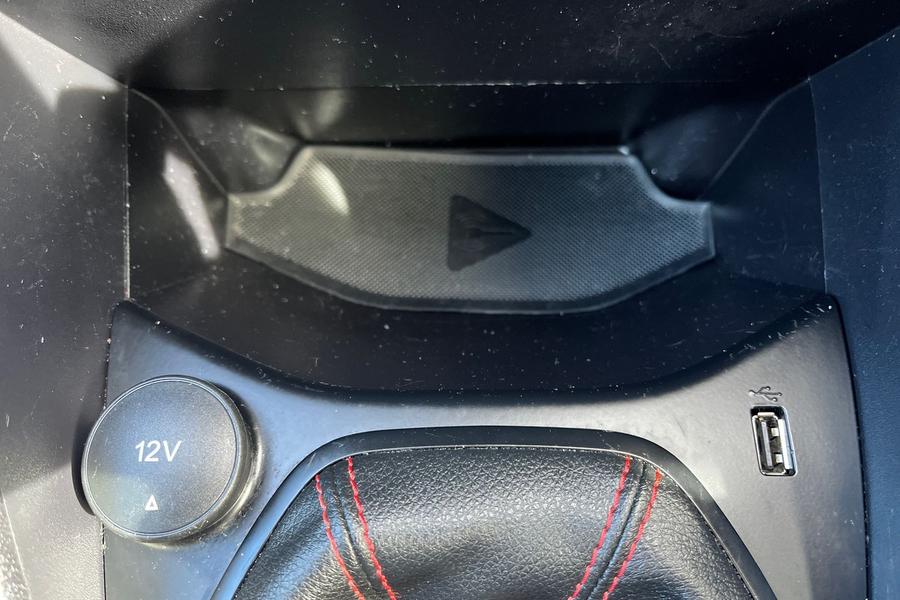 Ford FIESTA Photo autoimg-f277ed24ca638afb404dabfd16b4e2323a6750c1.jpg
