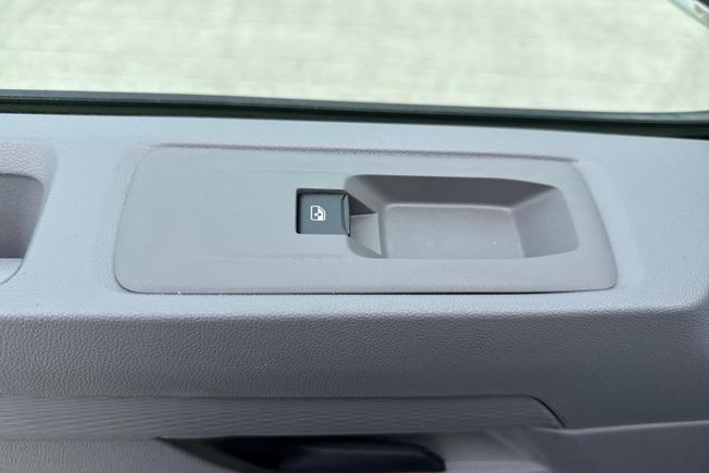 VOLKSWAGEN Transporter Photo 49