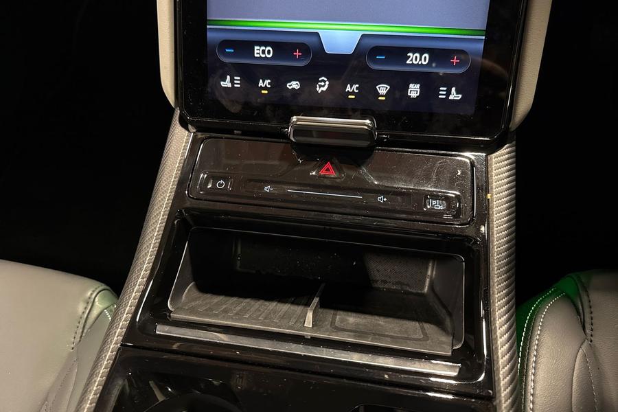 Ford Explorer Photo autoimg-f27b6721827e3d30cba43ec17a39272bdf08c923.jpg