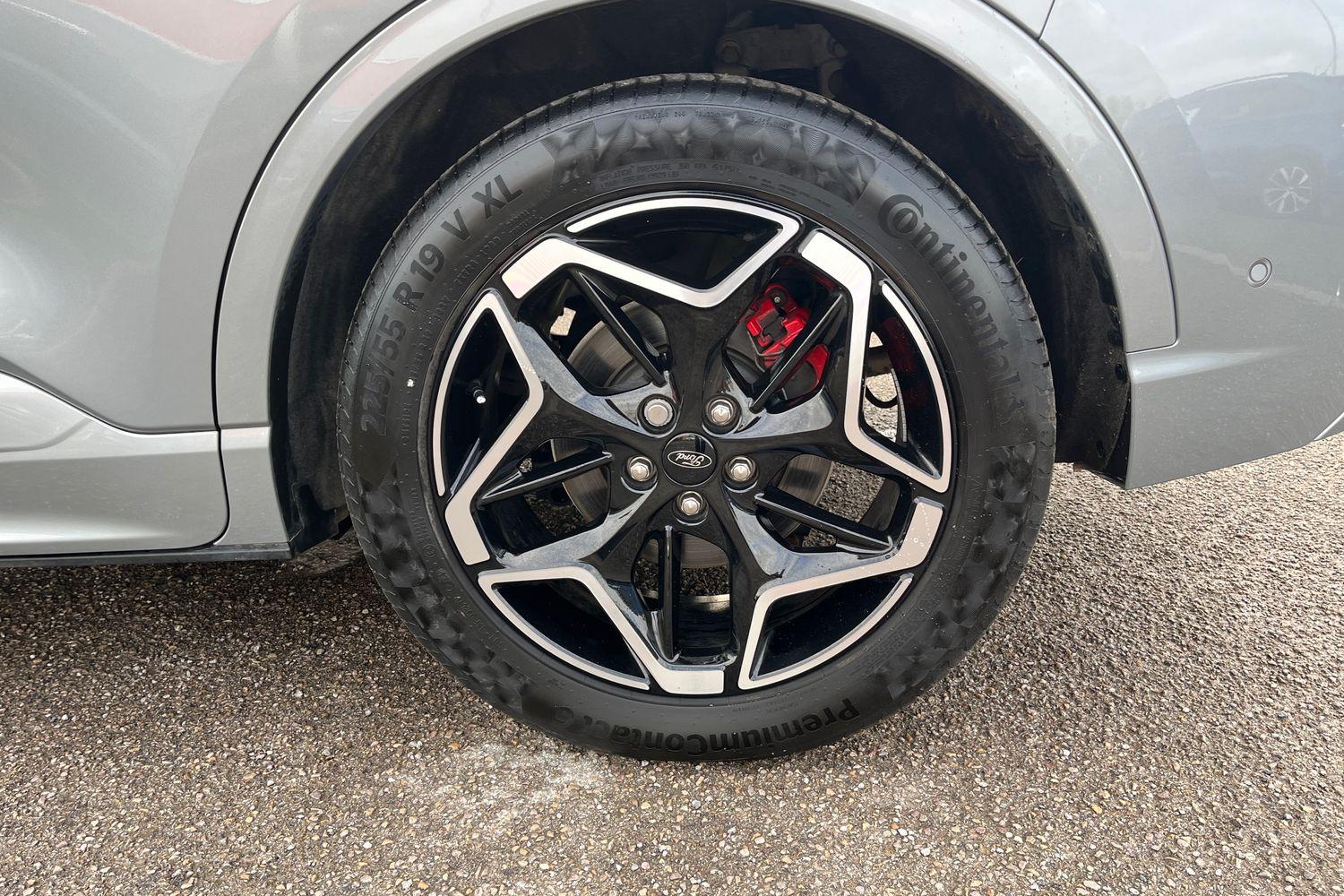 Ford KUGA Photo 25