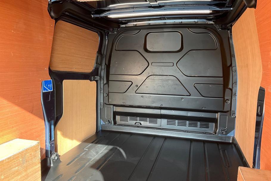 Used FORD TRANSIT CUSTOM YO23NPE 4
