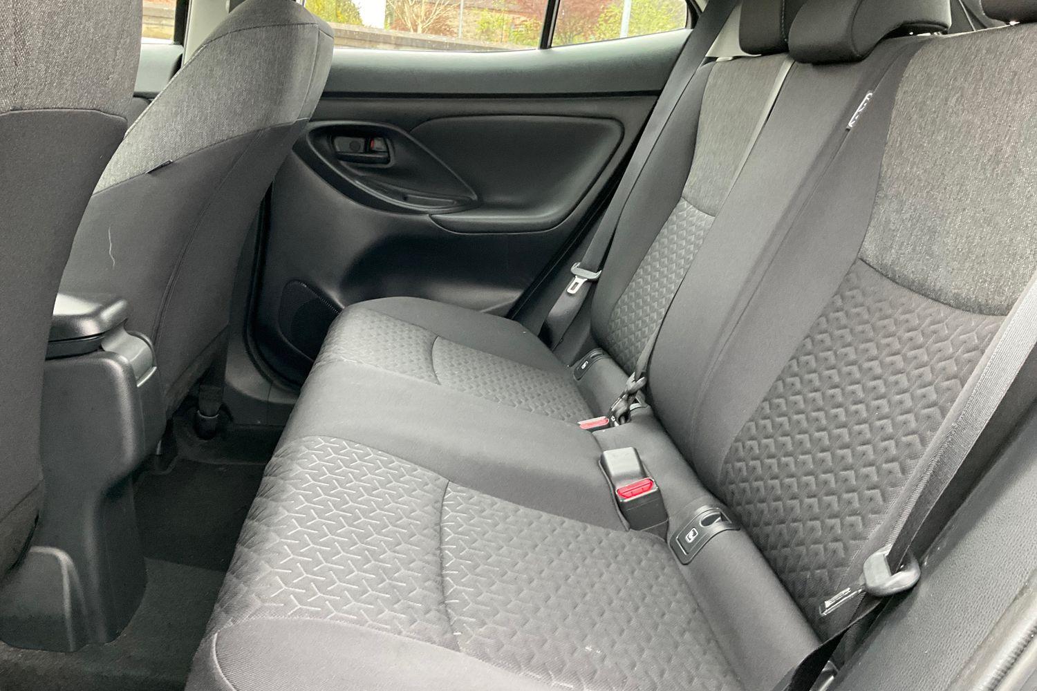 Toyota YARIS CROSS Photo 19
