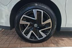 VOLKSWAGEN Id. Buzz Photo 5