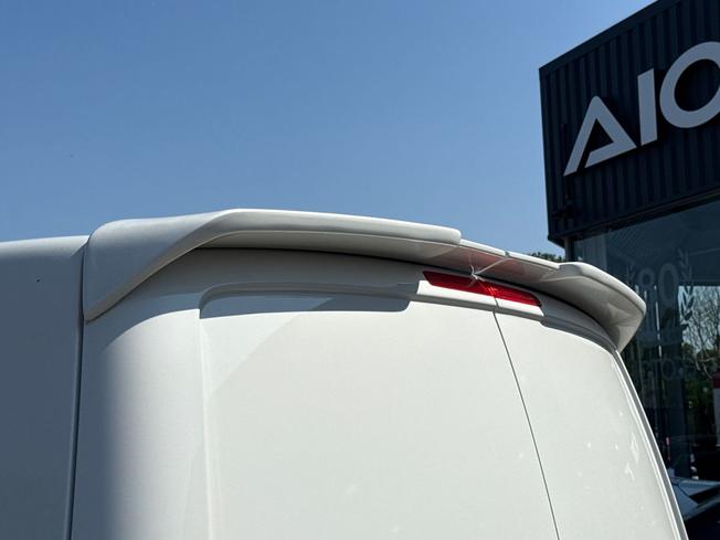 VOLKSWAGEN Transporter Photo 38